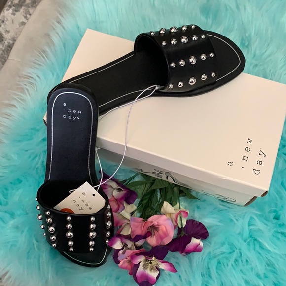 NEW! Tafia Studded Black Slides - Picture 4 of 5